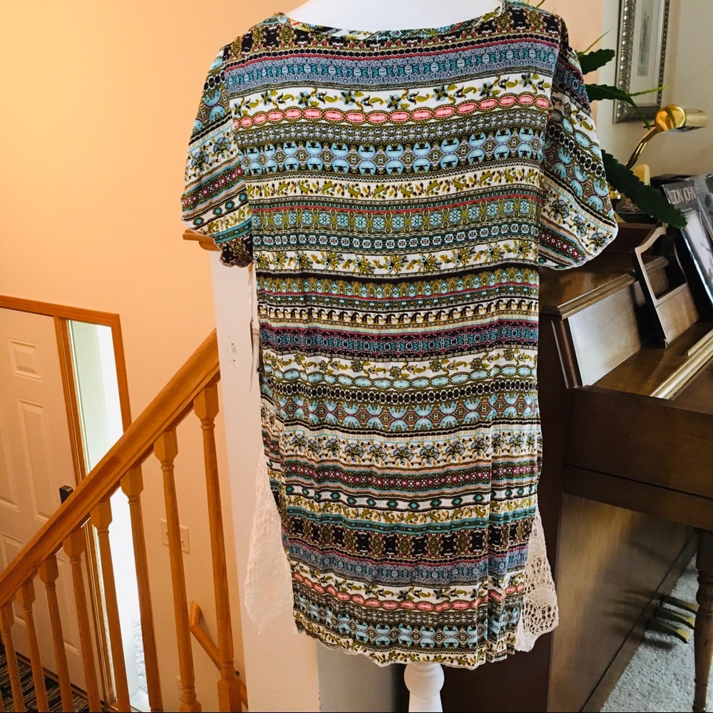 Tunic With Lace Sides By World Unity, Size Large - image 4